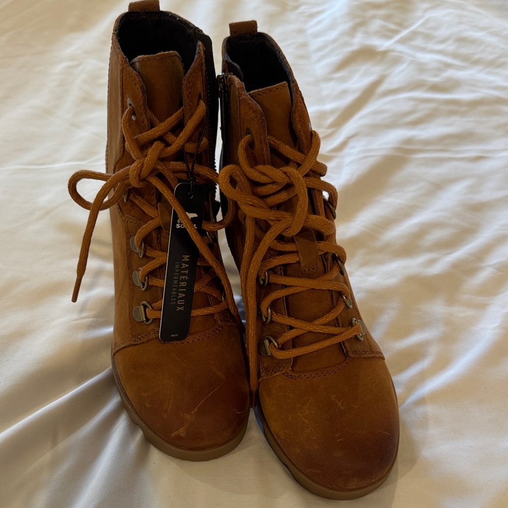 Women's Sorel Joan Uptown Lace-up Ankle Boots in the color Iced Tea - Picture 2 of 10